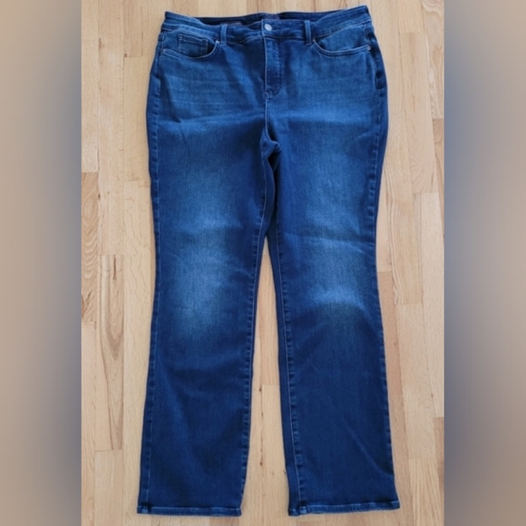 NYDJ Marilyn Straight Jeans Plus Size 18 - Picture 16 of 16